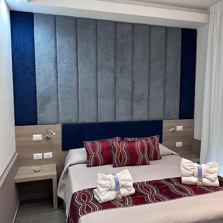 Regina Margherita Suite Napoli Esterno foto