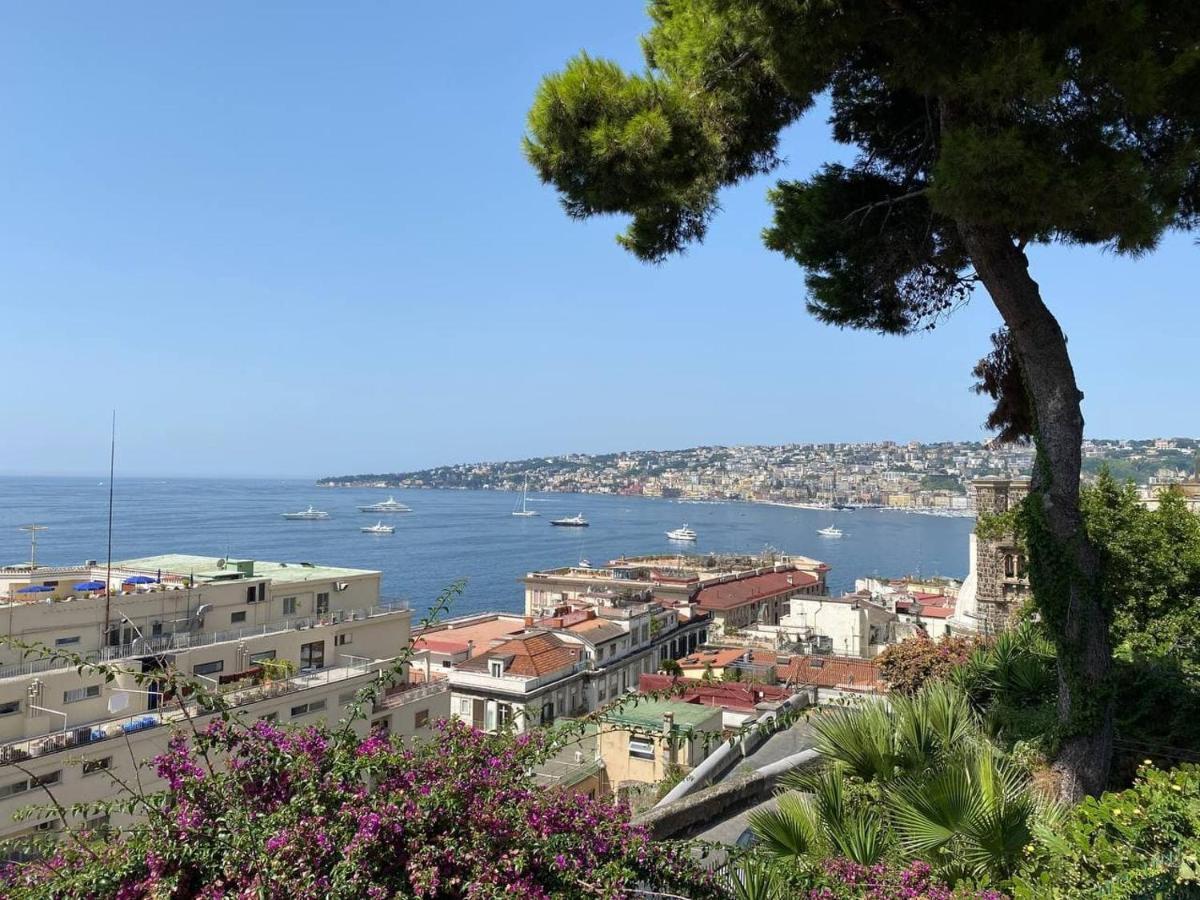 Regina Margherita Suite Napoli Esterno foto