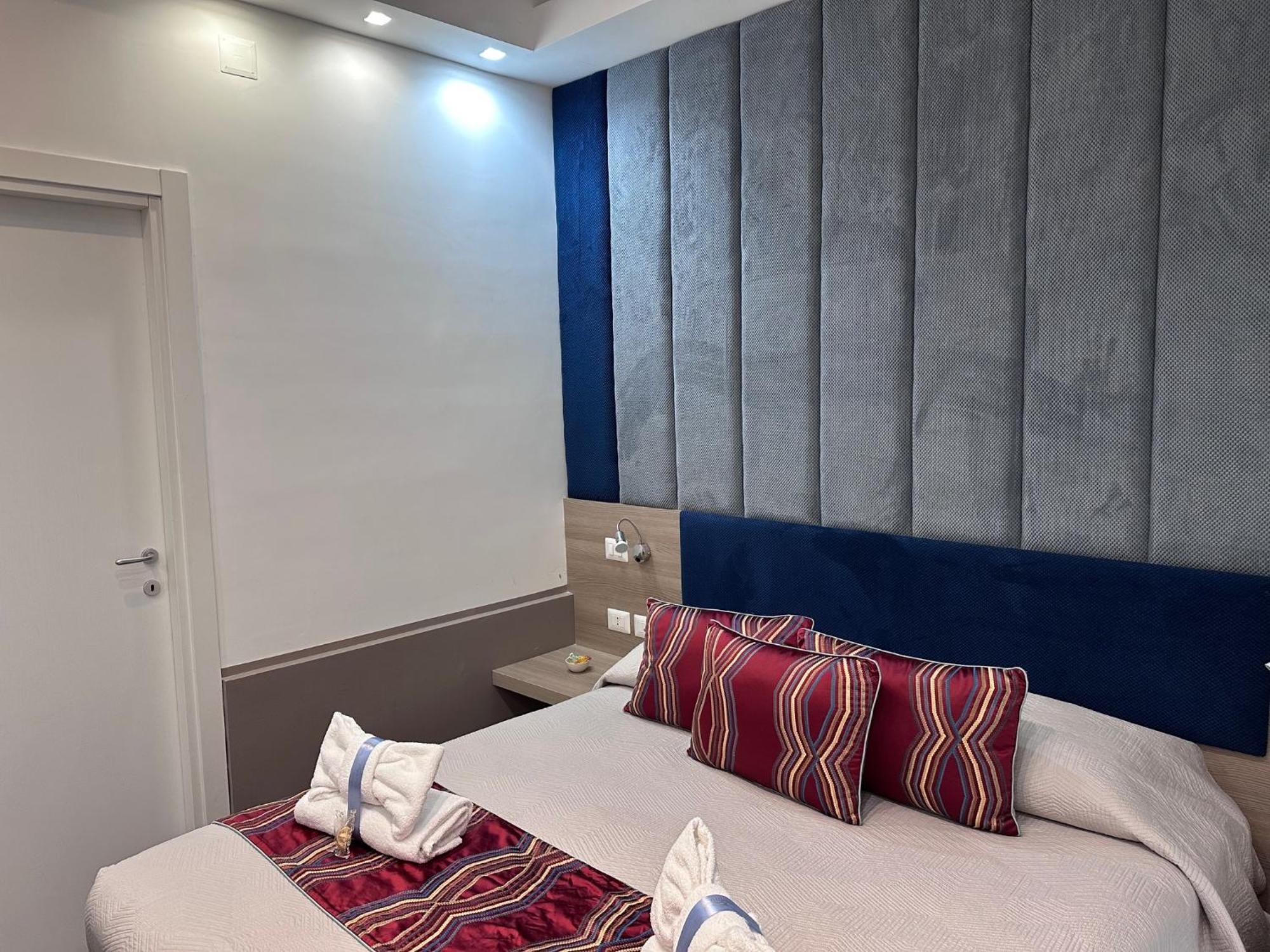 Regina Margherita Suite Napoli Esterno foto