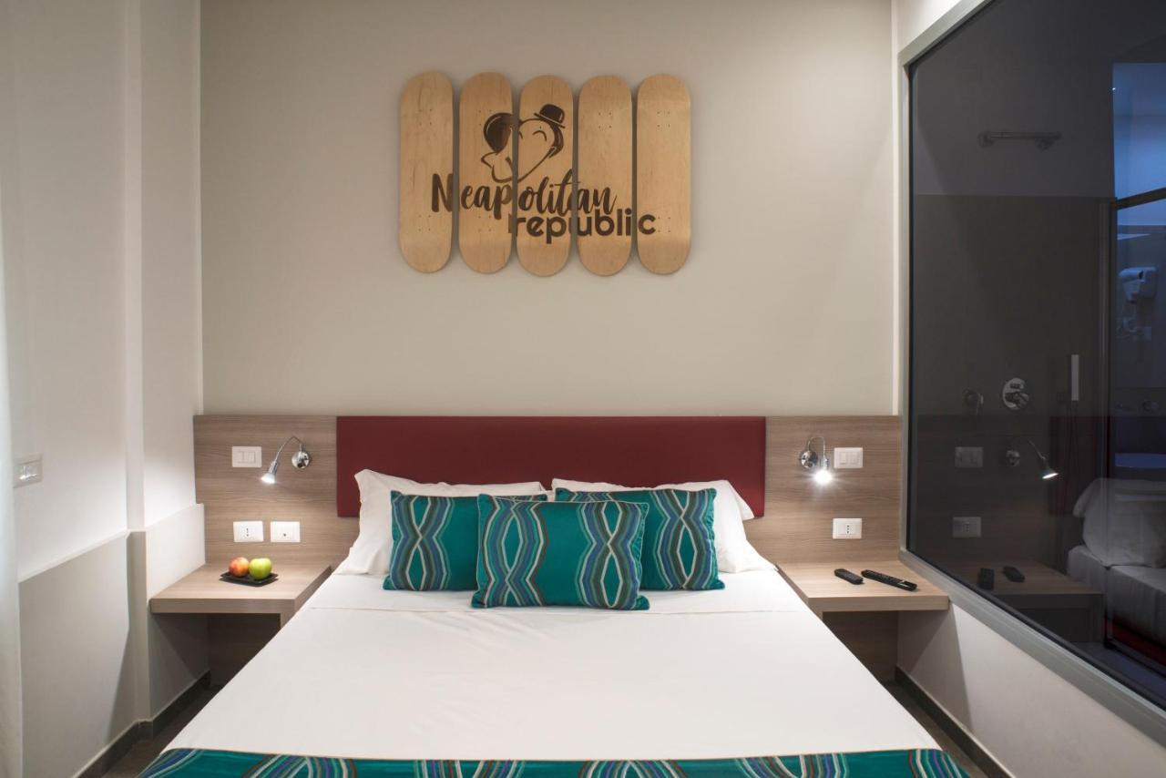 Regina Margherita Suite Napoli Esterno foto